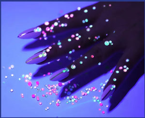 Nail Art Rhinestones Crystal Luminous Gems Glow In The Dark 3D